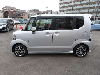 ドライブに出かけたくなる車です。