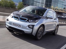 BMW i3の中古車価格が1年で約50万円ダウン！ コンパクト電気自動車（EV）の今オススメな買い方・狙い方は？